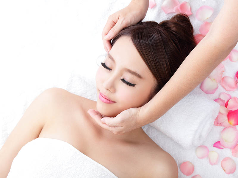 Massage japonais du visage